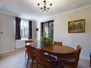 Dining room- click for photo gallery